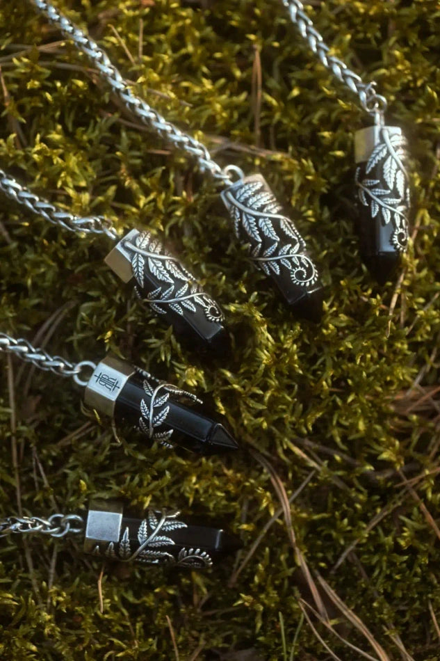 CRYSTAL FERN O-RING NECKLACE (✦ Restyle)