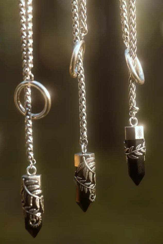 CRYSTAL FERN O-RING NECKLACE (✦ Restyle)