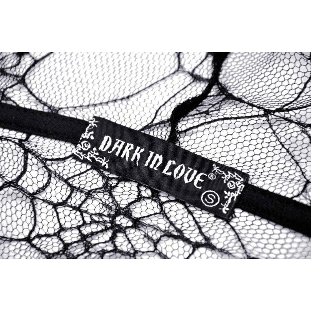 Dark In Love – RATTLESNAKE
