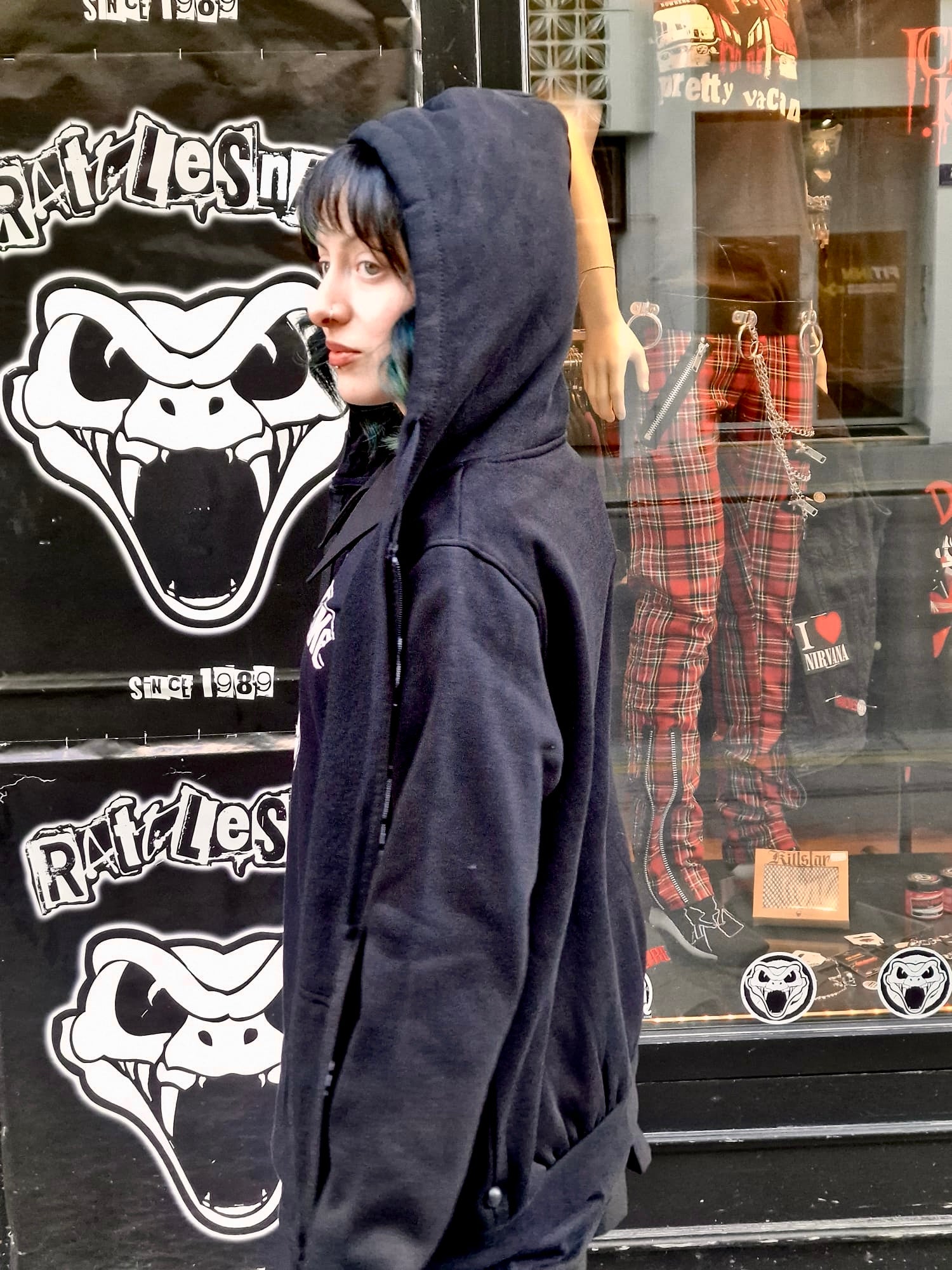 RATTLESNAKE Unisex Zipped Hoodie: Snake On Front Print (Black)