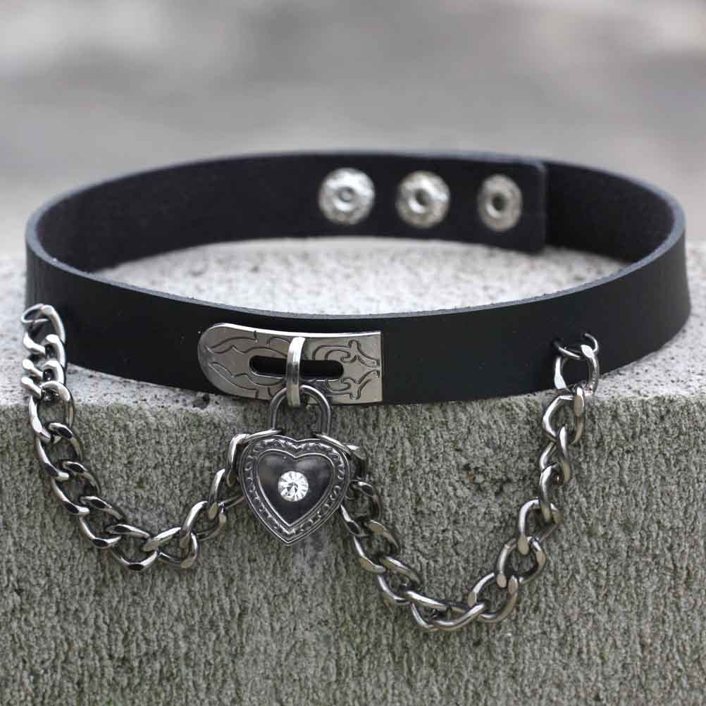 Vegan Leather Neckband: Heart Lock and Chains