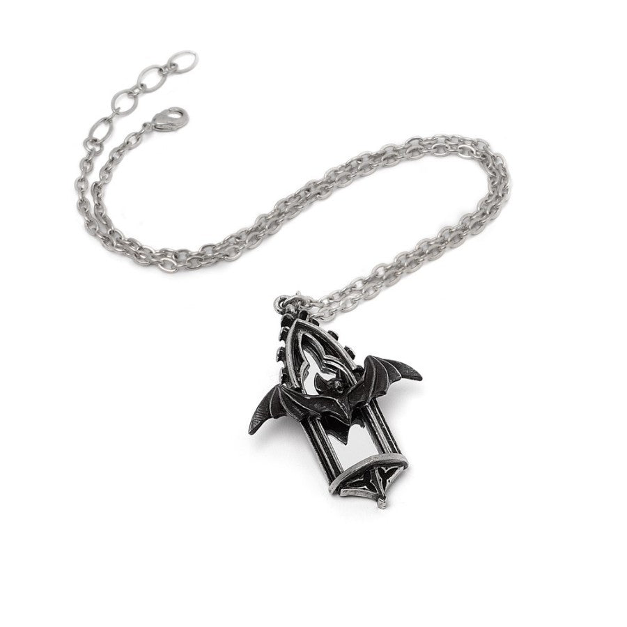 Call of the Undead necklace (✦ Alchemy England) P1010